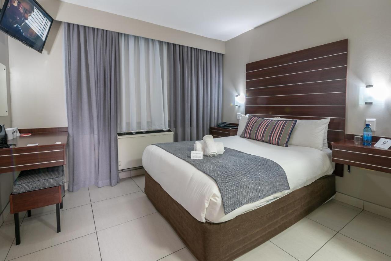 Hotel Savoy And Conference Centre Мтата Экстерьер фото